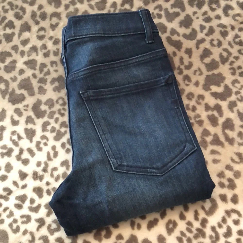 2019 Express High Rise Legging Moto Jeans in Blue Wash Size 4 Women’s